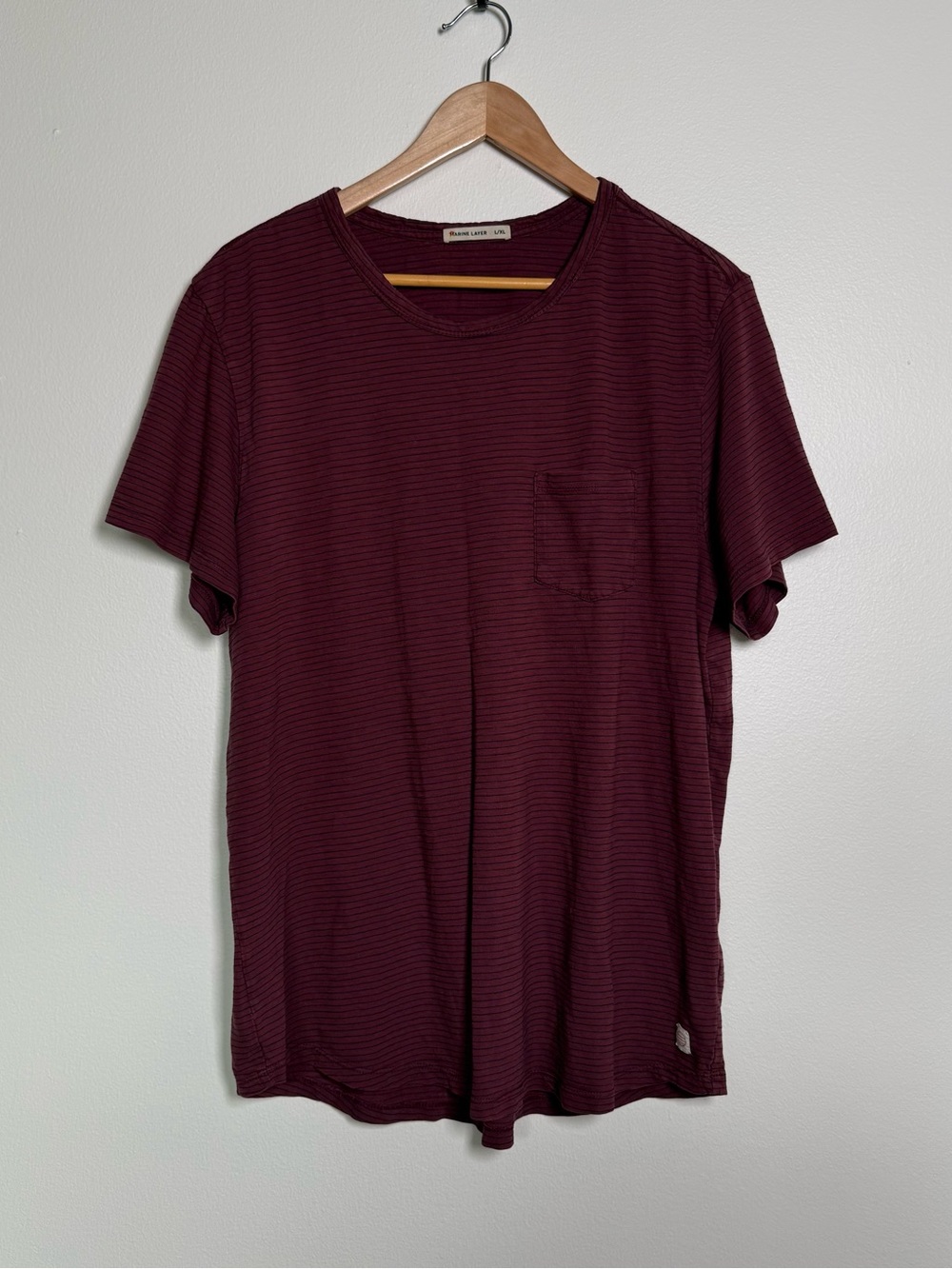 Marine Layer Tee Shirt Mens Sz L XL Red Striped Short Sleeve Pocket Casual